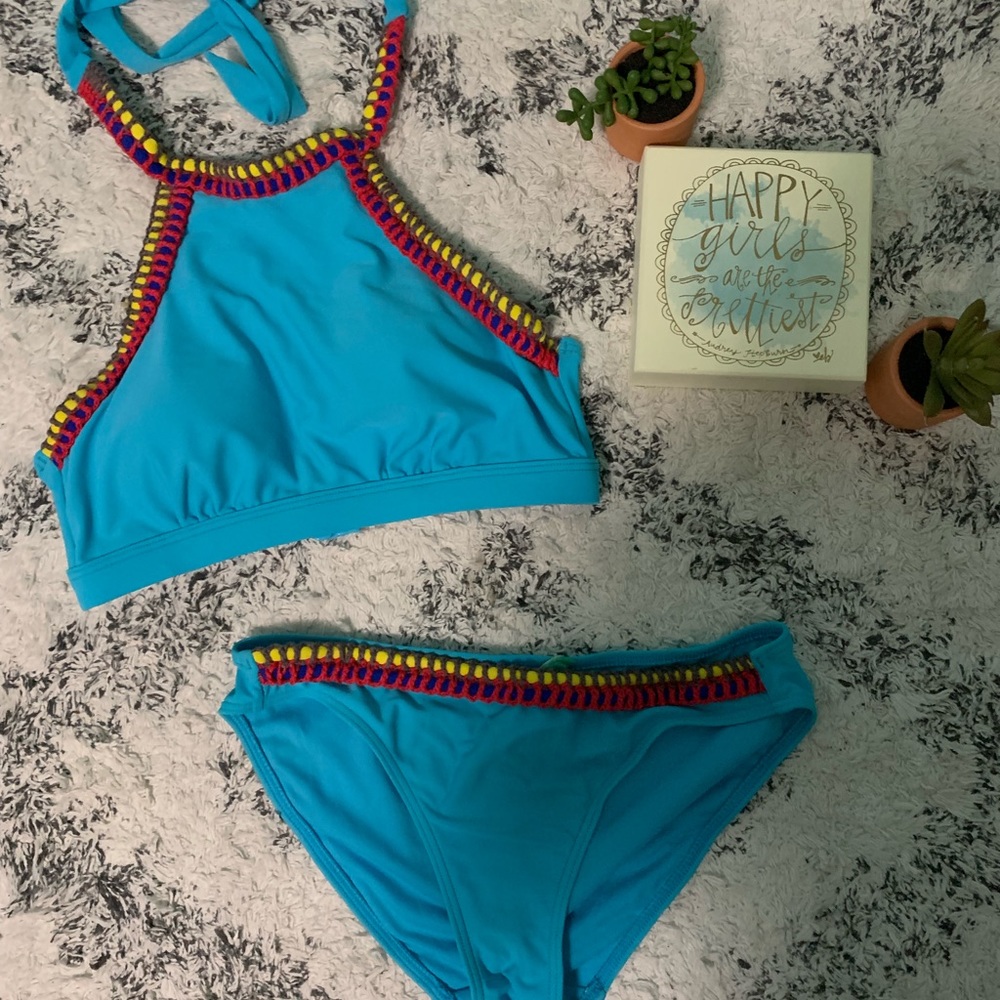Halter bikini
